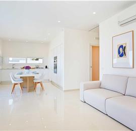 3 bedroom villa with pool & sea views, Alcamo Marina, sleeps 6-7